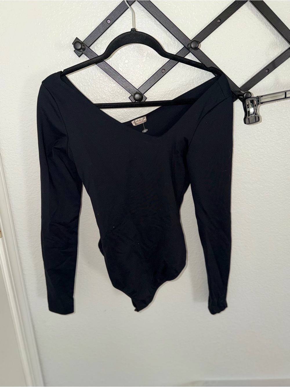 Free People Black Long Sleeve Wide Neck Bodysuit Women’s XS Stretch Minimalist - Picture 2 of 4